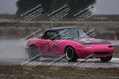 media/Nov-15-2025-CalClub SCCA (Sat) [[7bfa5a7151]]/Race/Group 4/